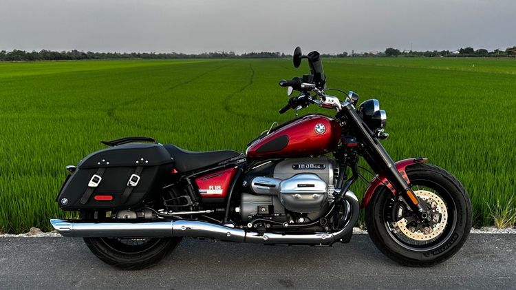 BMW R18