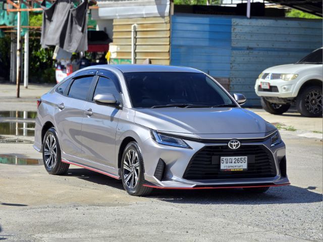 Toyota Yaris ATIV 2024 1.2 Sport Play Limited Edition Sedan เบนซิน ไม่ติดแก๊ส เกียร์อัตโนมัติ เทา รูปที่ 2
