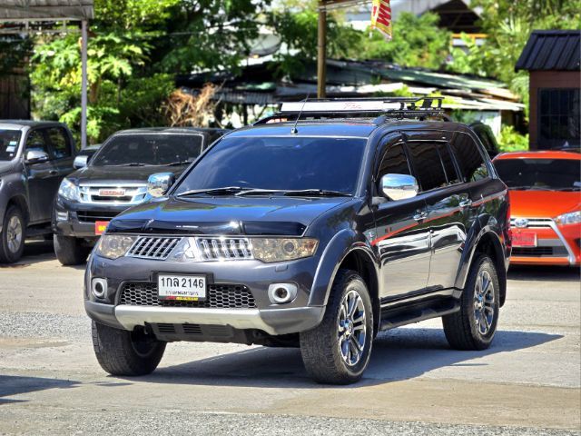 รถ Mitsubishi Pajero Sport 2.5 GT สี เทา