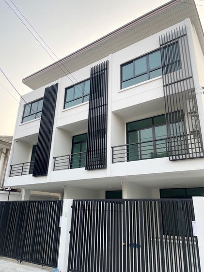 ขาย Town Home 3 ชั้น
