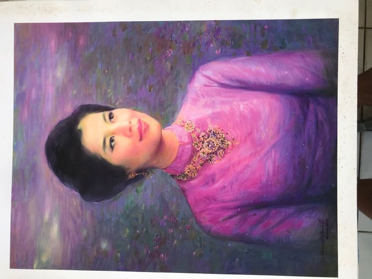 ภาพวาด พระฉายาลักษณ์ สมเด็จพระนางเจ้า งดงาม รูปที่ 13