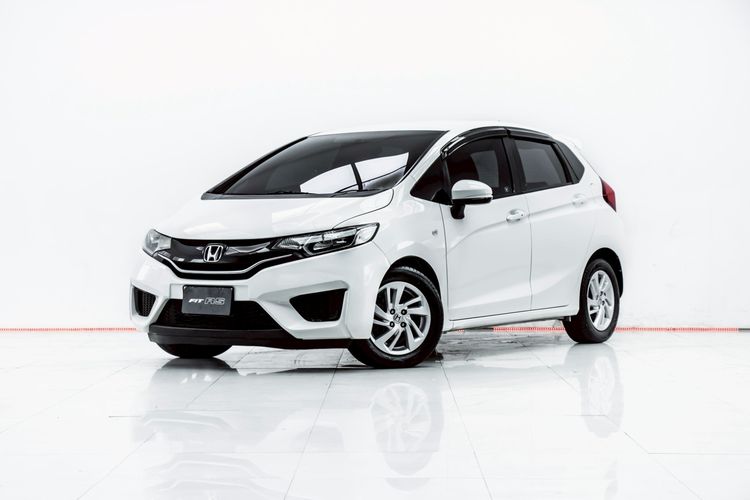 รถ Honda Jazz 1.5 V Plus i-VTEC สี ขาว