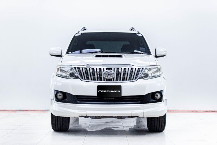 Toyota Fortuner 2013 3.0 V Utility-car ดีเซล ไม่ติดแก๊ส เกียร์อัตโนมัติ ขาว รูปที่ 4