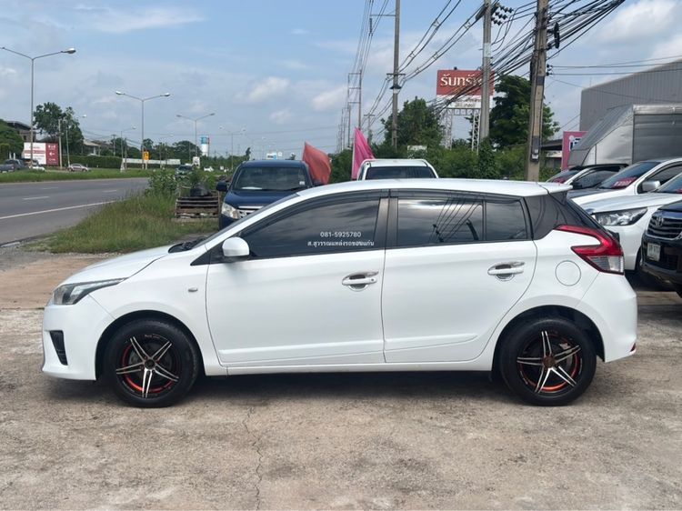 Toyota Yaris 2014 1.2 E เบนซิน ไม่ติดแก๊ส เกียร์อัตโนมัติ ขาว รูปที่ 4