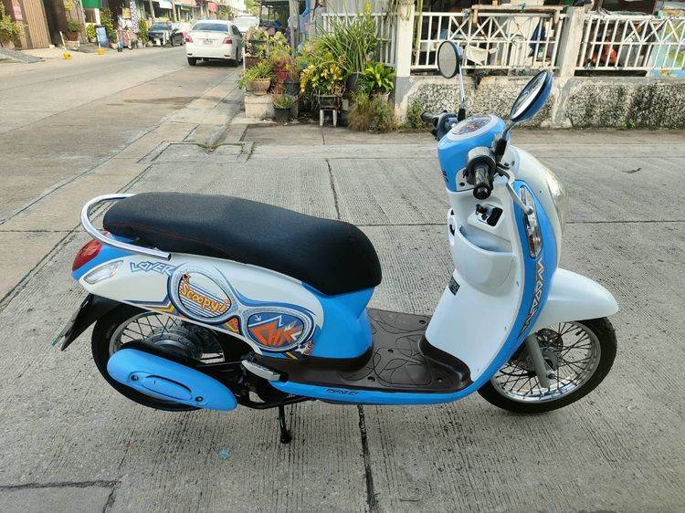 🛵ยังไงก็ขาย SCOOPY-i ปี 56 เครื่องดี สีสวย สตาร์ทมือ เล่มชุดโอนครบ+เปลี่ยนถ่ายน้ำมันเครื่องฟรี ส่งฟรี30 ก.ม รูปที่ 3