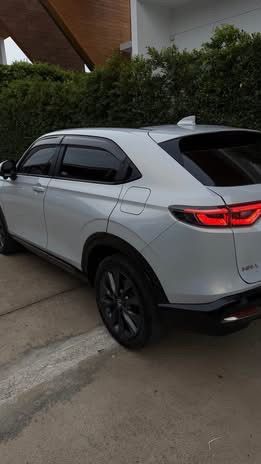 Honda HR-V 2023 1.5 e:HEV RS Utility-car ไฮบริด ไม่ติดแก๊ส เกียร์อัตโนมัติ เทา รูปที่ 2