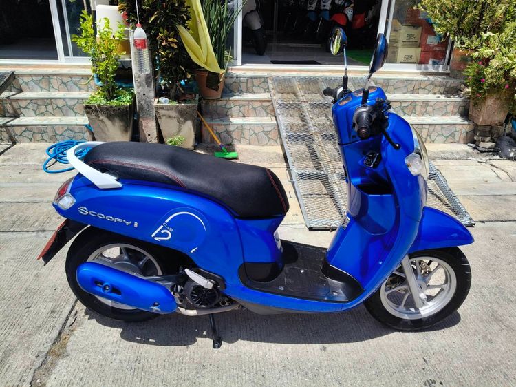 🛵ยังไงก็ขาย SCOOPY-i ปี 61 เครื่องดี สีสวย สตาร์ทมือ เล่มชุดโอนครบ+เปลี่ยนถ่ายน้ำมันเครื่องฟรี ส่งฟรี30 ก.ม รูปที่ 3