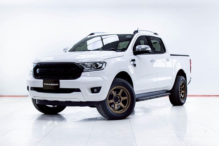 รถ Ford Ranger 2.2 Hi-Rider XLT สี ขาว