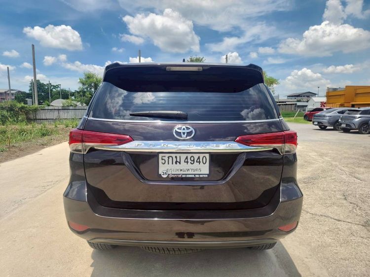 Toyota Fortuner 2016 2.4 V Utility-car ดีเซล ไม่ติดแก๊ส เกียร์อัตโนมัติ น้ำตาล รูปที่ 3
