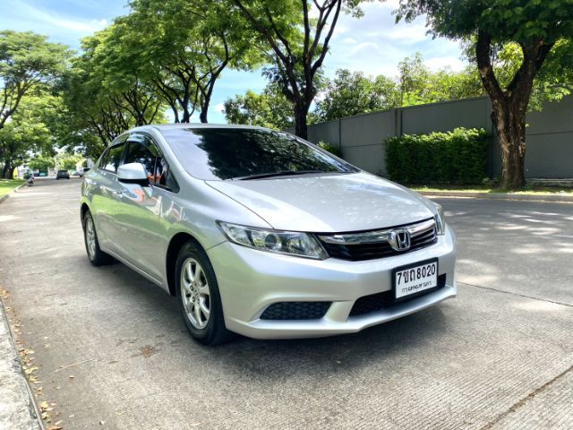 Honda Civic 2013 1.8 S i-VTEC Sedan เบนซิน ไม่ติดแก๊ส เกียร์อัตโนมัติ บรอนซ์เงิน