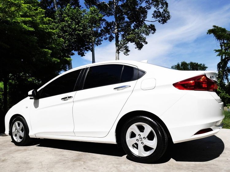 Honda City 2015 1.5 V Plus i-VTEC Sedan เบนซิน ไม่ติดแก๊ส เกียร์อัตโนมัติ ขาว รูปที่ 3