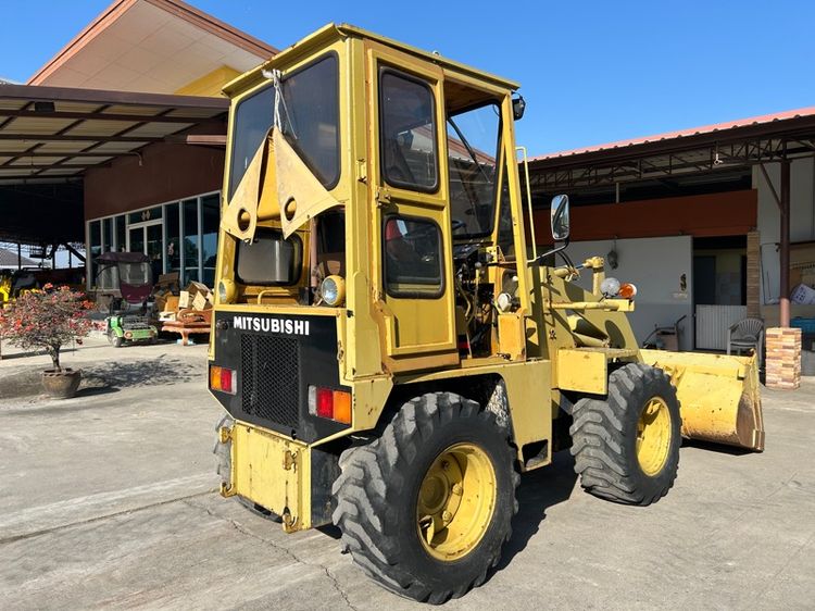 รถตักล้อยาง MITSUBISHI  รุ่น WS300 บุ้งกี๋ 0.5 คิว ยกสูง 3 เมตร รถเก่านอกนำเข้า  รูปที่ 7