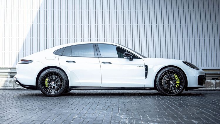 Porsche Panamera 2021 2.9 4 E-Hybrid 4WD Sedan ปลั๊กอินไฮบริด (PHEV) ไม่ติดแก๊ส เกียร์อัตโนมัติ ขาว รูปที่ 4