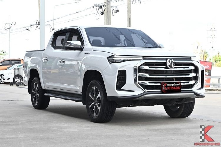 รถ MG Extender 2.0 Grand X สี ขาว