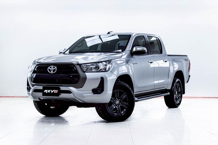 รถ Toyota Hilux Revo Double Cab 2.4 Entry Prerunner สี เทา