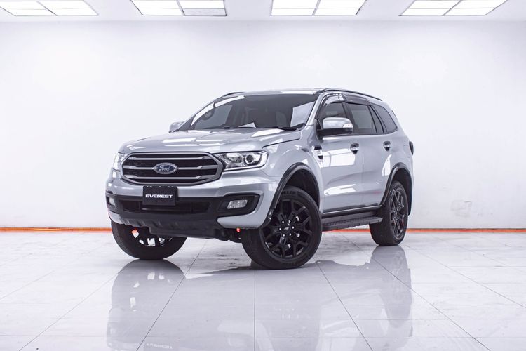 รถ Ford Everest 2.0 Trend สี เทา