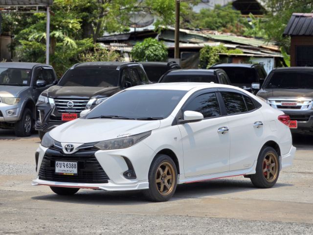 Toyota Yaris ATIV 2020 1.2 Sport Premium Sedan เบนซิน ไม่ติดแก๊ส เกียร์อัตโนมัติ ขาว
