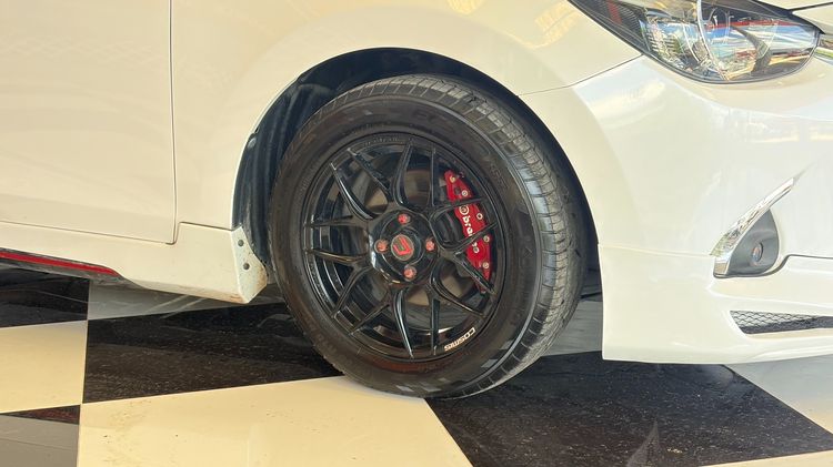 Mazda Mazda 2 2019 1.3 High Connect Sedan เบนซิน ไม่ติดแก๊ส เกียร์อัตโนมัติ ขาว รูปที่ 4