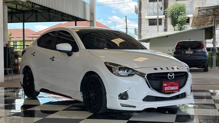 Mazda Mazda 2 2019 1.3 High Connect Sedan เบนซิน ไม่ติดแก๊ส เกียร์อัตโนมัติ ขาว รูปที่ 3