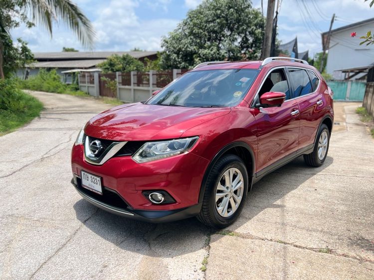 Nissan X-Trail 2016 2.0 V 4WD Sedan เบนซิน ไม่ติดแก๊ส เกียร์อัตโนมัติ แดง รูปที่ 2