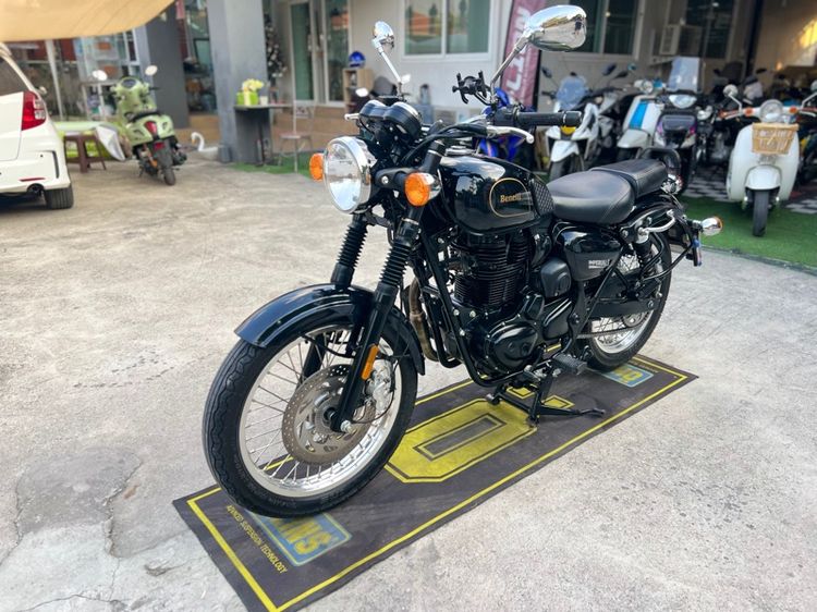 Benelli imperiale 400 ปี2022 สีพิเศษ