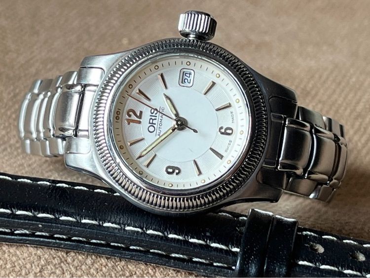 รับเทรด Oris  สาย2เส้น 2สไตล์ รูปที่ 12
