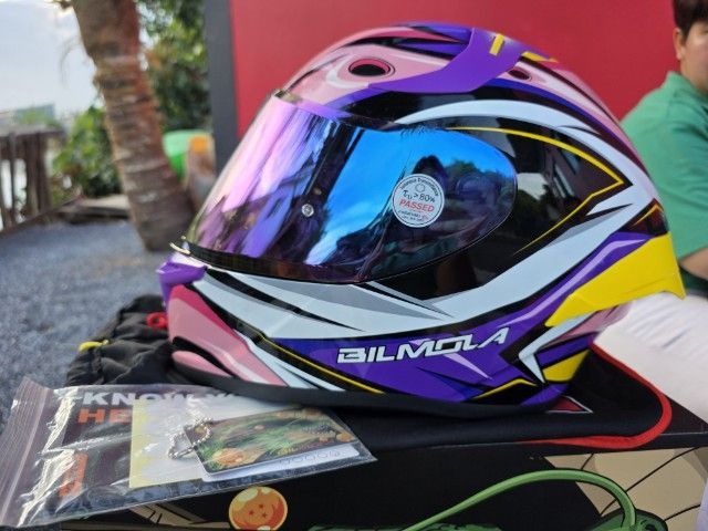 หมวกกันน็อค จอมมารบู Bilmola รูปที่ 2