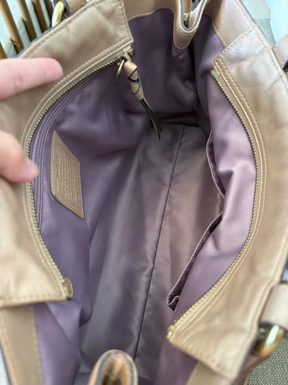 กระเป๋า COACH มือสอง แท้ รูปที่ 10