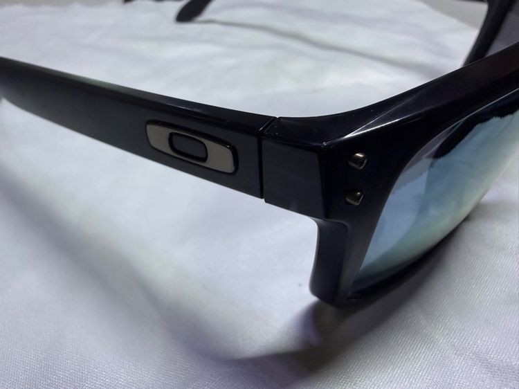 ขายแว่นตากันแดด มือสอง Oakley รุ่น Holbrook ปี 2017  รูปที่ 2