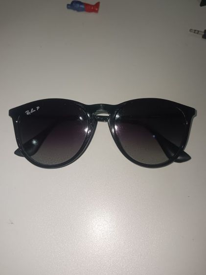 แว่นกันแดด Ray-Ban Erika RB4171F 