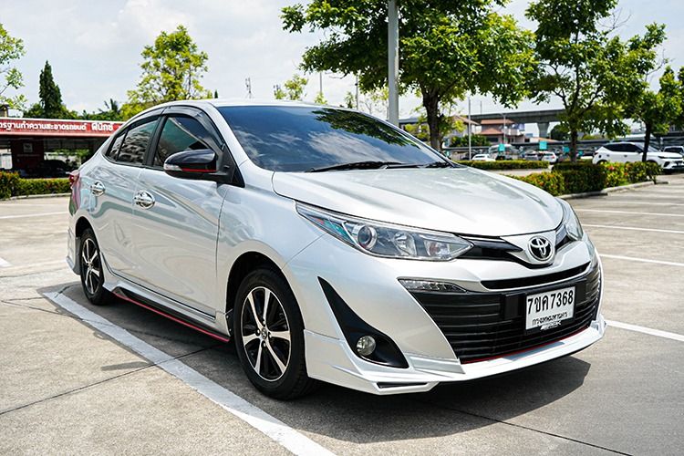 Toyota Yaris ATIV 2018 1.2 S Sedan เบนซิน ไม่ติดแก๊ส เกียร์อัตโนมัติ เทา รูปที่ 3