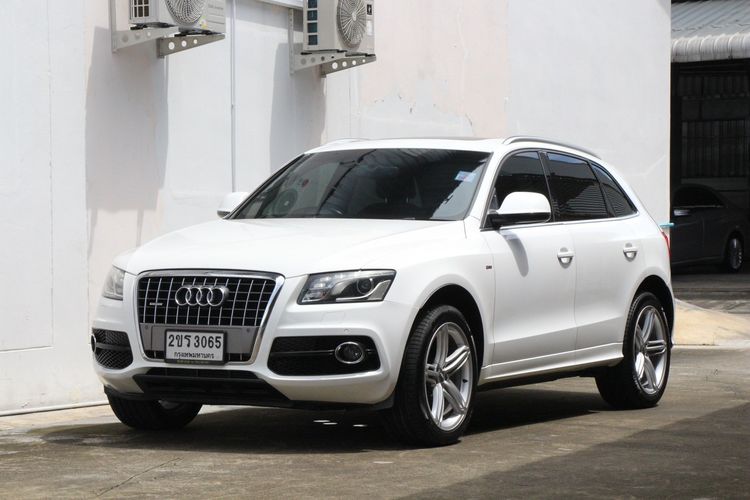 รถ Audi Audi Q5  2.0 TFSI Quattro 4WD สี ขาว