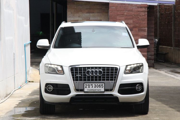 Audi Audi Q5  2013 2.0 TFSI Quattro 4WD Utility-car เบนซิน ไม่ติดแก๊ส เกียร์อัตโนมัติ ขาว รูปที่ 2