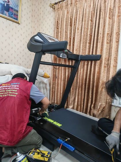 ช่างเปลี่ยนสายพานลู่วิ่งไฟฟ้าExterra6.45​ ช่างซ่อมลู่วิ่งไฟฟ้าลำลูกกาคลอง7 ซ่อมได้ทุกรุ่น ทุกยี่ห้อ ทุกอาการ บริการถึงบ้านท่านทั่วไทย

 รูปที่ 15