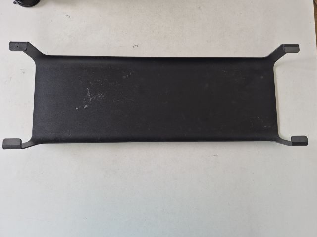 ชั้นวางจอ Liv Desk Aluminium Riser Monitor Stand Black

มือสอง