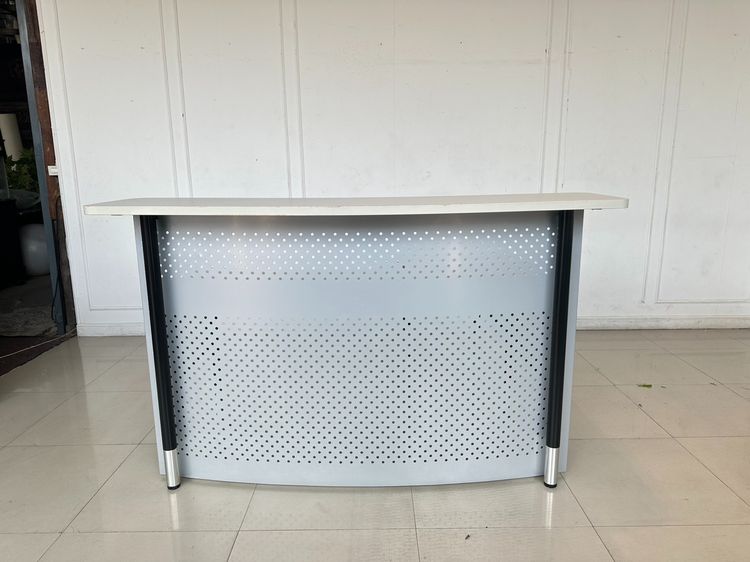 เคาน์เตอร์ ท็อปไม้ MDF สีเทา 1 บานเลื่อนวางคีย์บอร์ด