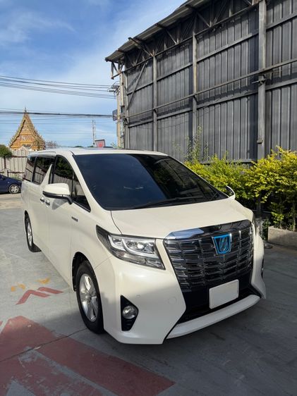 รถ Toyota Alphard 2.5 Hybrid E-Four 4WD สี ขาว