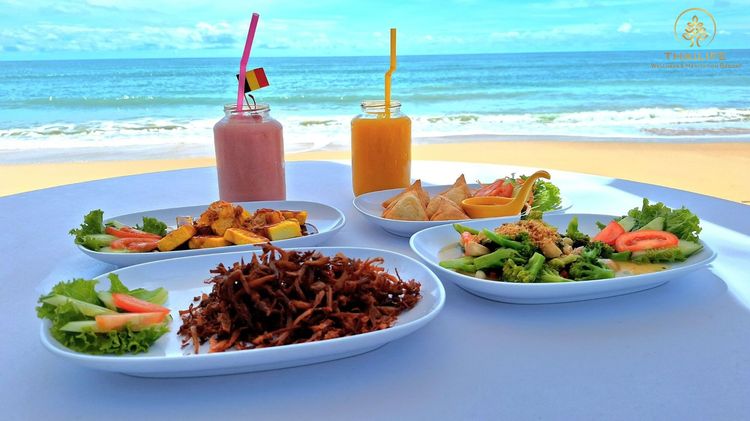 ThaiLife Beach Restaurant and Bar ร้านอาหารริมชายหาด บรรยากาศสงบในตะกั่วป่า พังงา รูปที่ 11