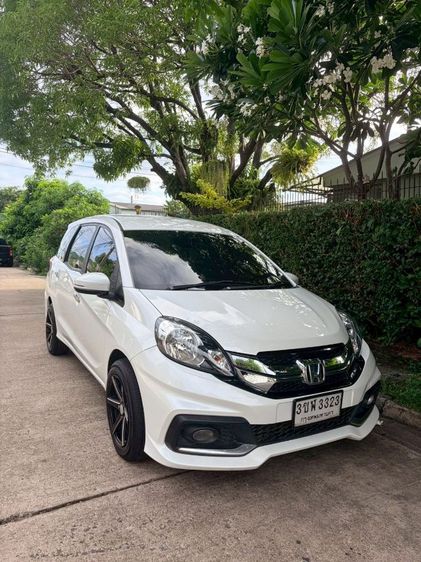 รถ Honda Mobilio 1.5 V สี ขาว