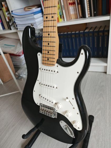 กีตาร์ไฟฟ้า Fender Player Stratocaster ผลิตในประเทศเม็กซิโก ปี 2021 รูปที่ 4