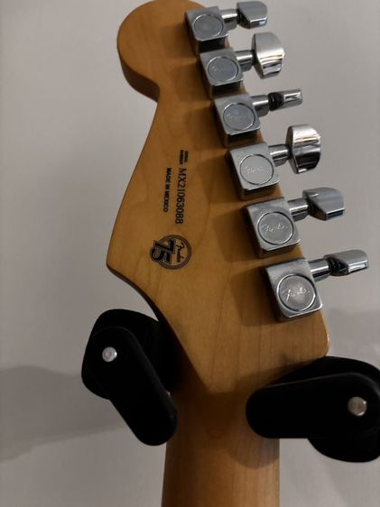 กีตาร์ไฟฟ้า Fender Player Stratocaster ผลิตในประเทศเม็กซิโก ปี 2021 รูปที่ 9