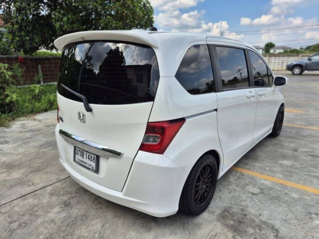 Honda Freed 2014 1.5 EL เบนซิน ไม่ติดแก๊ส เกียร์อัตโนมัติ ขาว รูปที่ 2