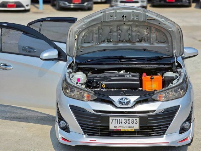 Toyota Yaris ATIV 2018 1.2 Sport Play Limited Edition Sedan เบนซิน ไม่ติดแก๊ส เกียร์อัตโนมัติ เทา รูปที่ 3