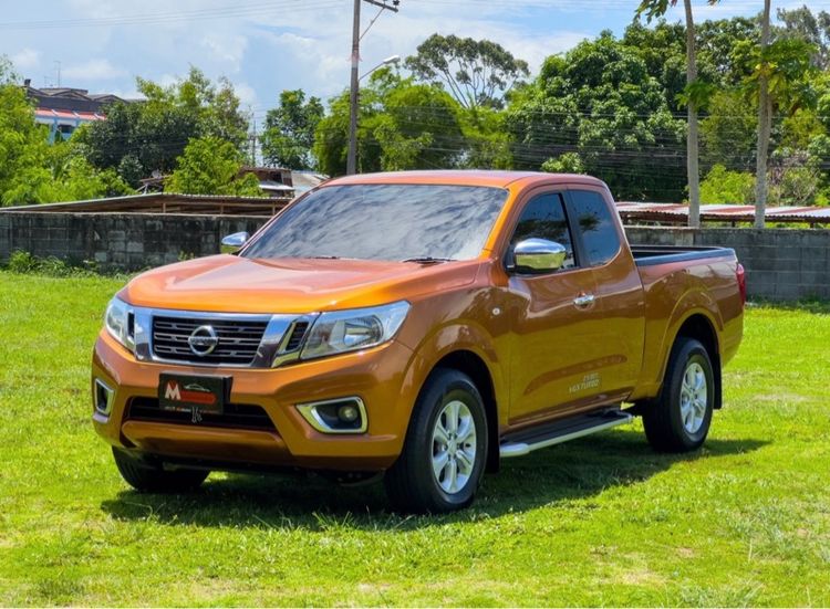 Nissan Navara 2017 2.5 E Pickup ดีเซล ไม่ติดแก๊ส เกียร์ธรรมดา ส้ม รูปที่ 3