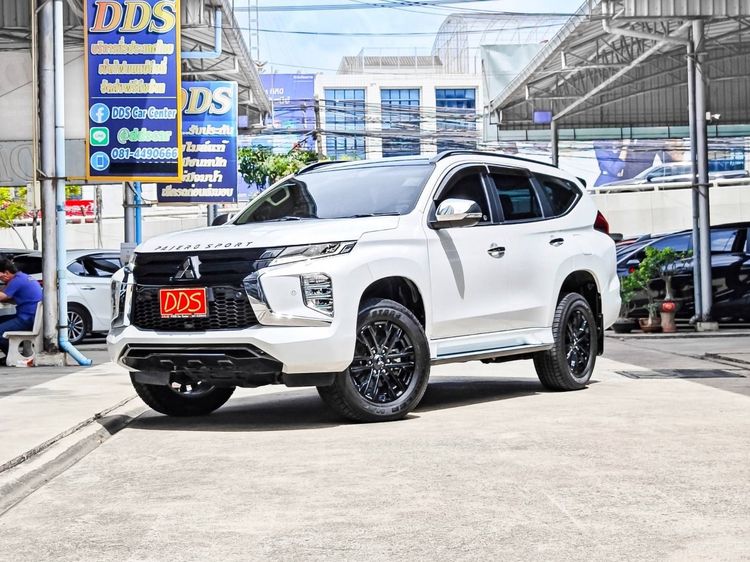 รถ Mitsubishi Pajero Sport 2.4 GT Premium 2WD สี ขาว