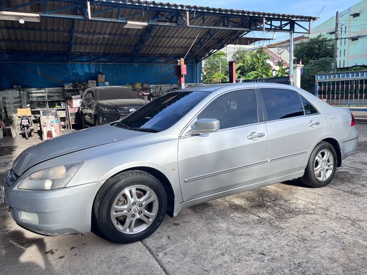 รถ Honda Accord 2.4 E i-VTEC สี เทา