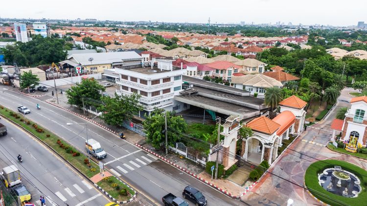 ขายที่ดินพร้อมอาคารสำนักงาน ทำเลดี ใกล้ MRT สีม่วง ใกล้ห้างเซ็นทรัลเวตส์เกต รูปที่ 4