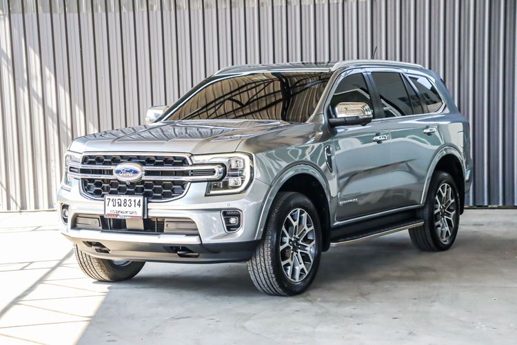 รถ Ford Everest 2.0 Bi-Turbo Titanium+ 4WD สี เทา