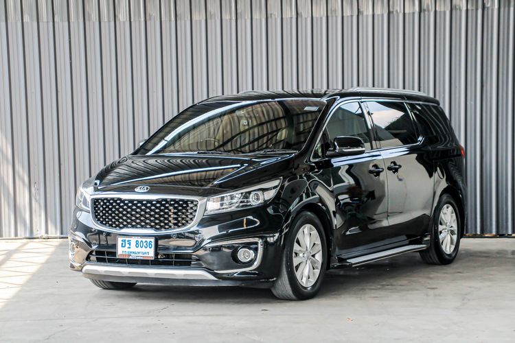 รถ Kia Grand Carnival 2.2 EX สี ดำ