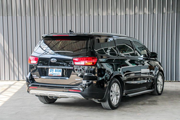 Kia Grand Carnival 2018 2.2 EX Utility-car ดีเซล ไม่ติดแก๊ส เกียร์อัตโนมัติ ดำ รูปที่ 4
